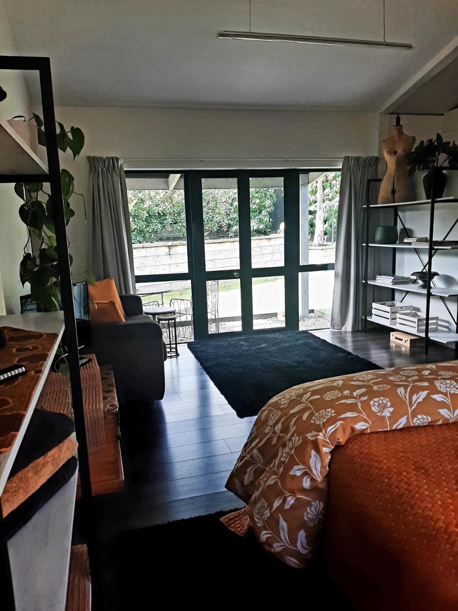Tree View Studio - Hizvo