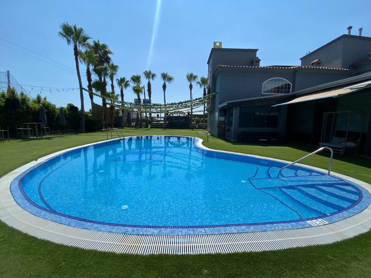Hotelet elRetiro - Housity