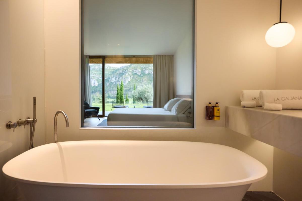Cama o camas de una habitación en La Galiana Golf Resort - Adults Only