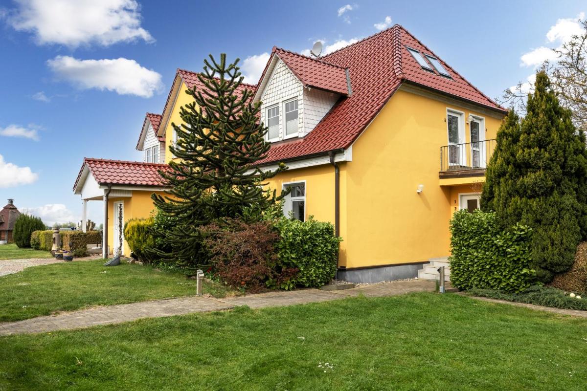 Ferienhof am Leuchtturm mit Meerbl - Housity