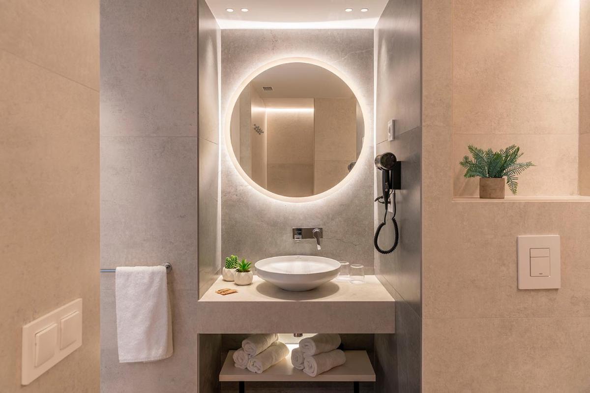 Un baño de Aparthotel Costa Encantada
