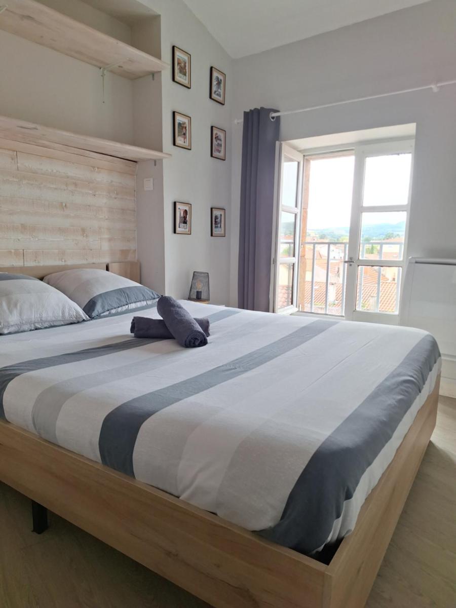 Appartement F2 centre-ville ISSOIRE avec jolie vue - Housity