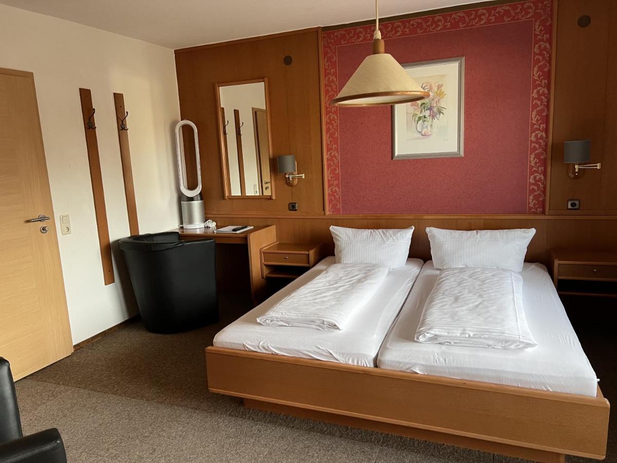 Hotel Wettlaufer - Housity
