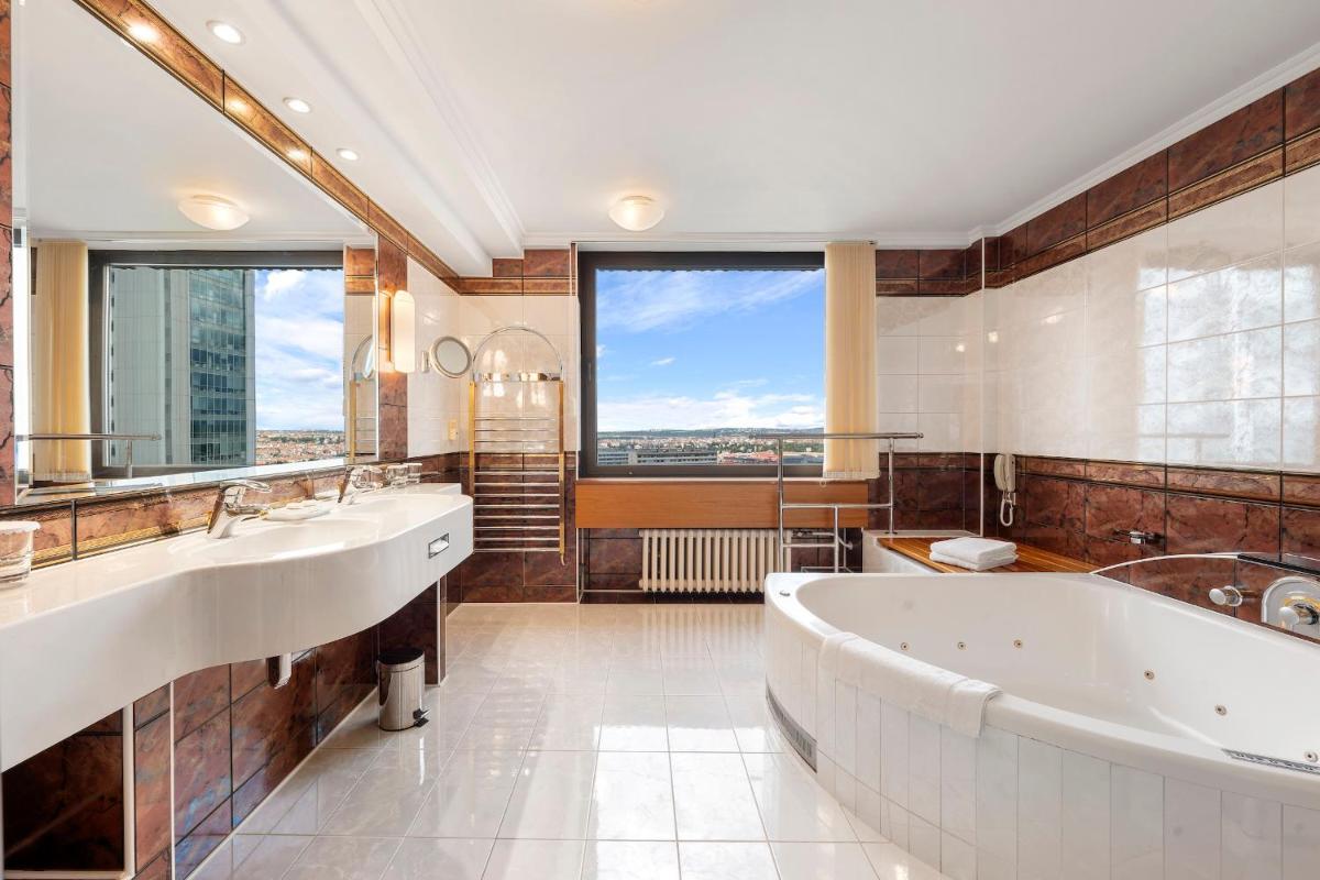 Panorama Hotel Prague - Housity