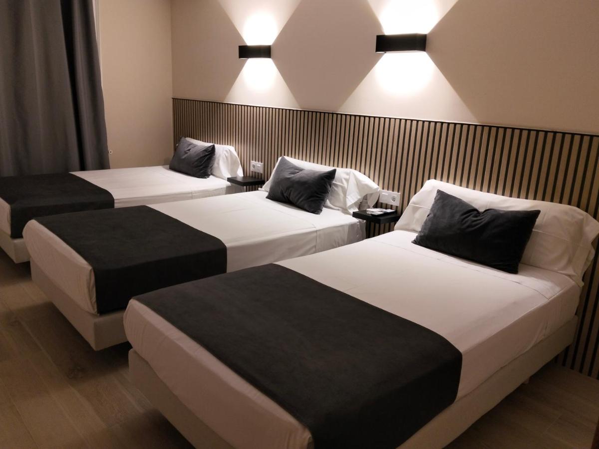Hostal El Cruce - Housity
