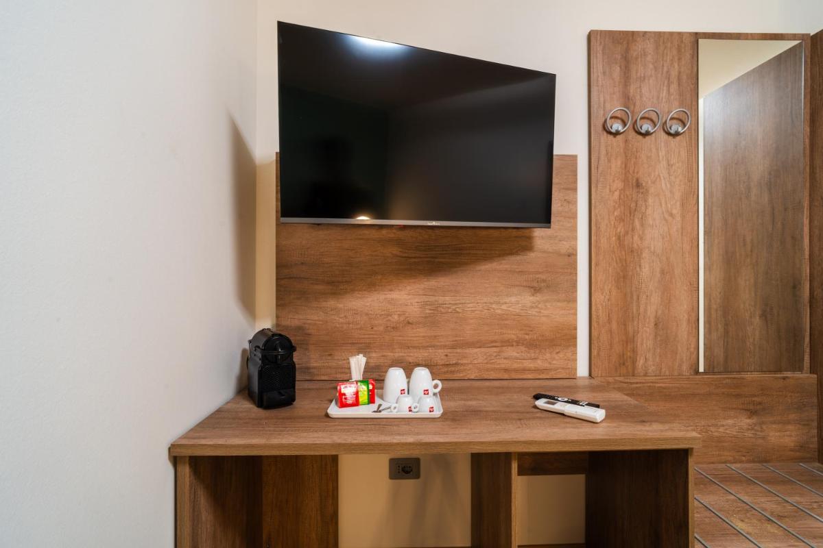 Elysium Self Check-In Rooms - Housity