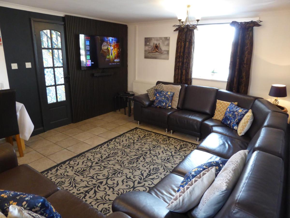 Falstaff Cottage for up to 5, Stratford upon Avon - Housity