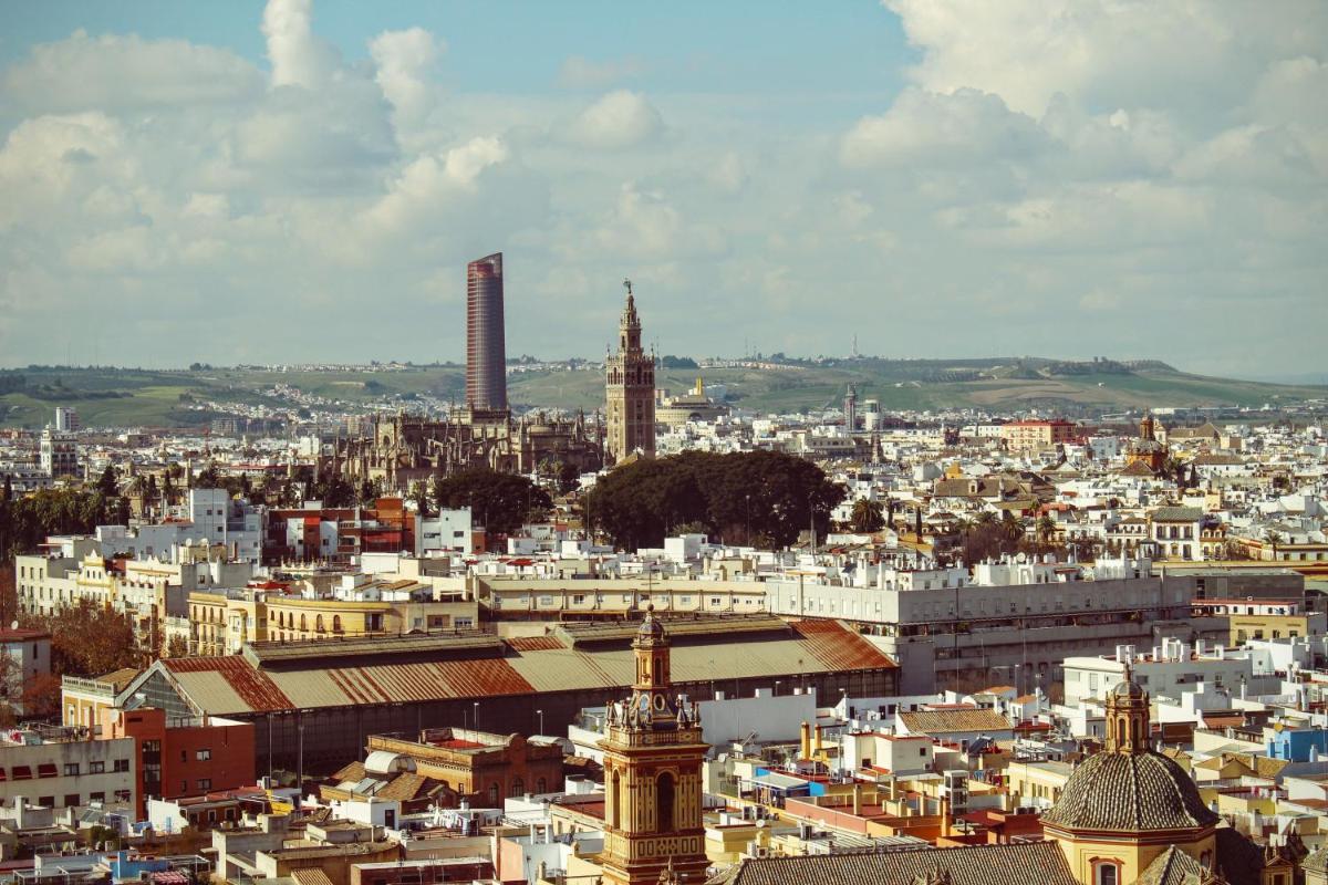 Hotel Sevilla Center - Housity