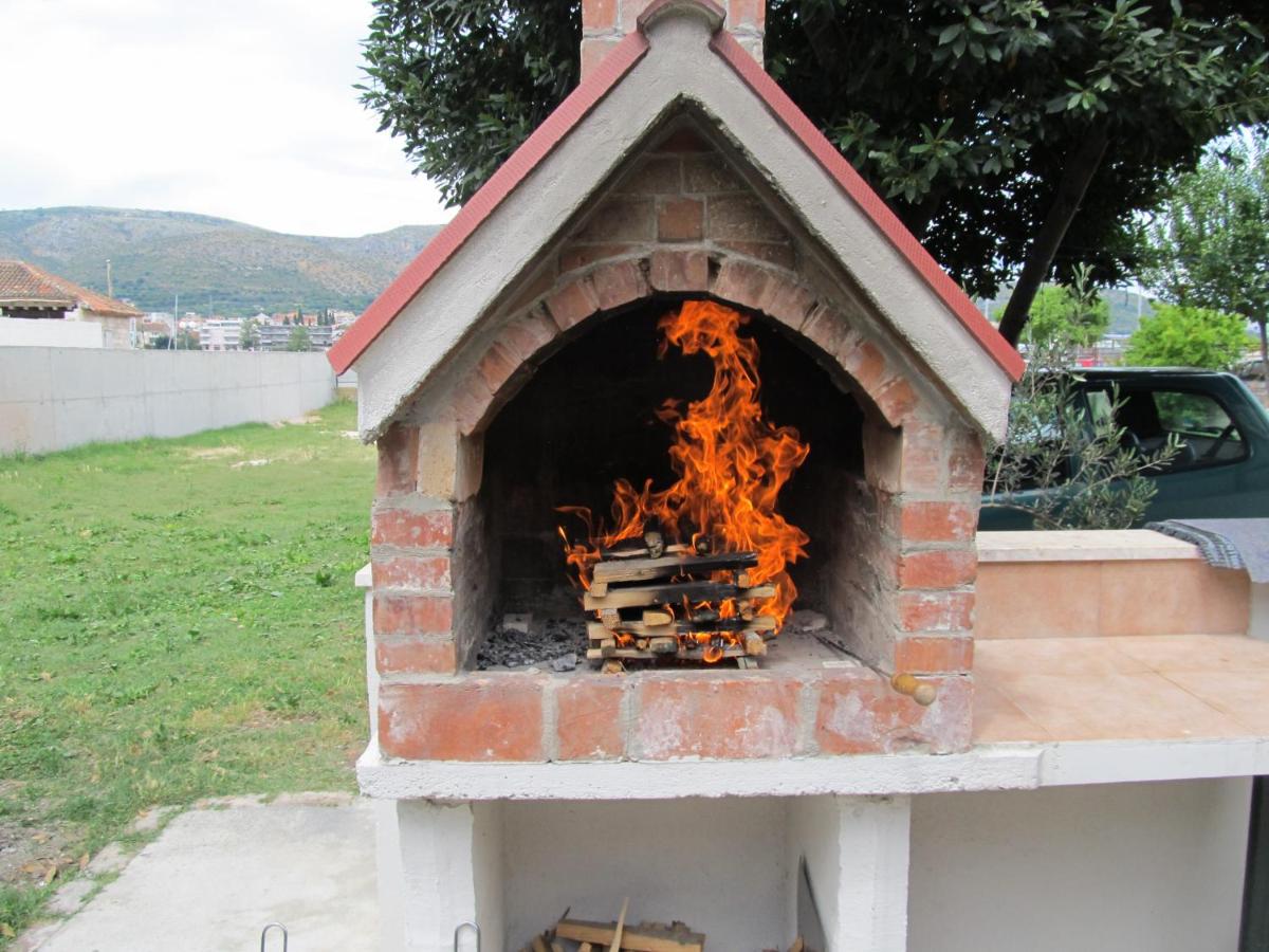 Guesthouse Trogir Proto-Free parking - Housity