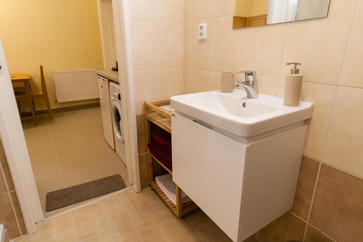 Karlova 25 Apartments - Housity