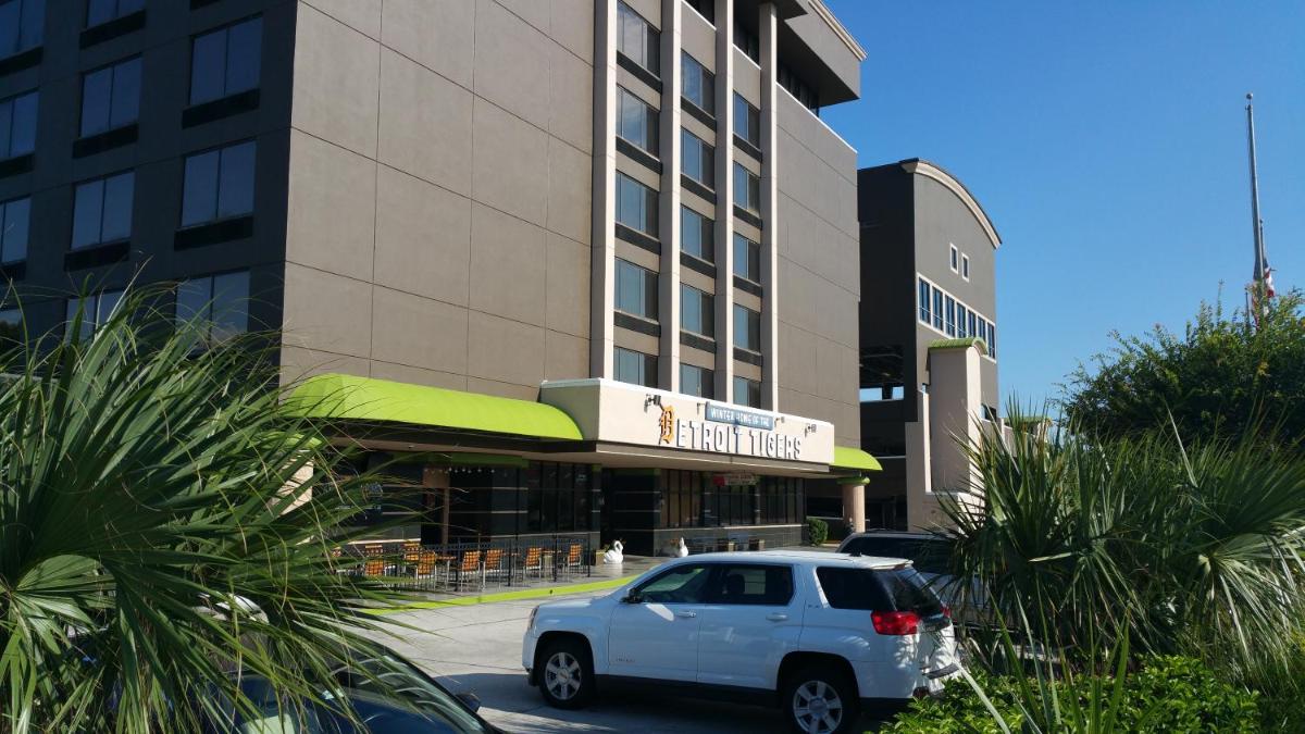 Imperial Swan Hotel and Suites Lakeland - Housity