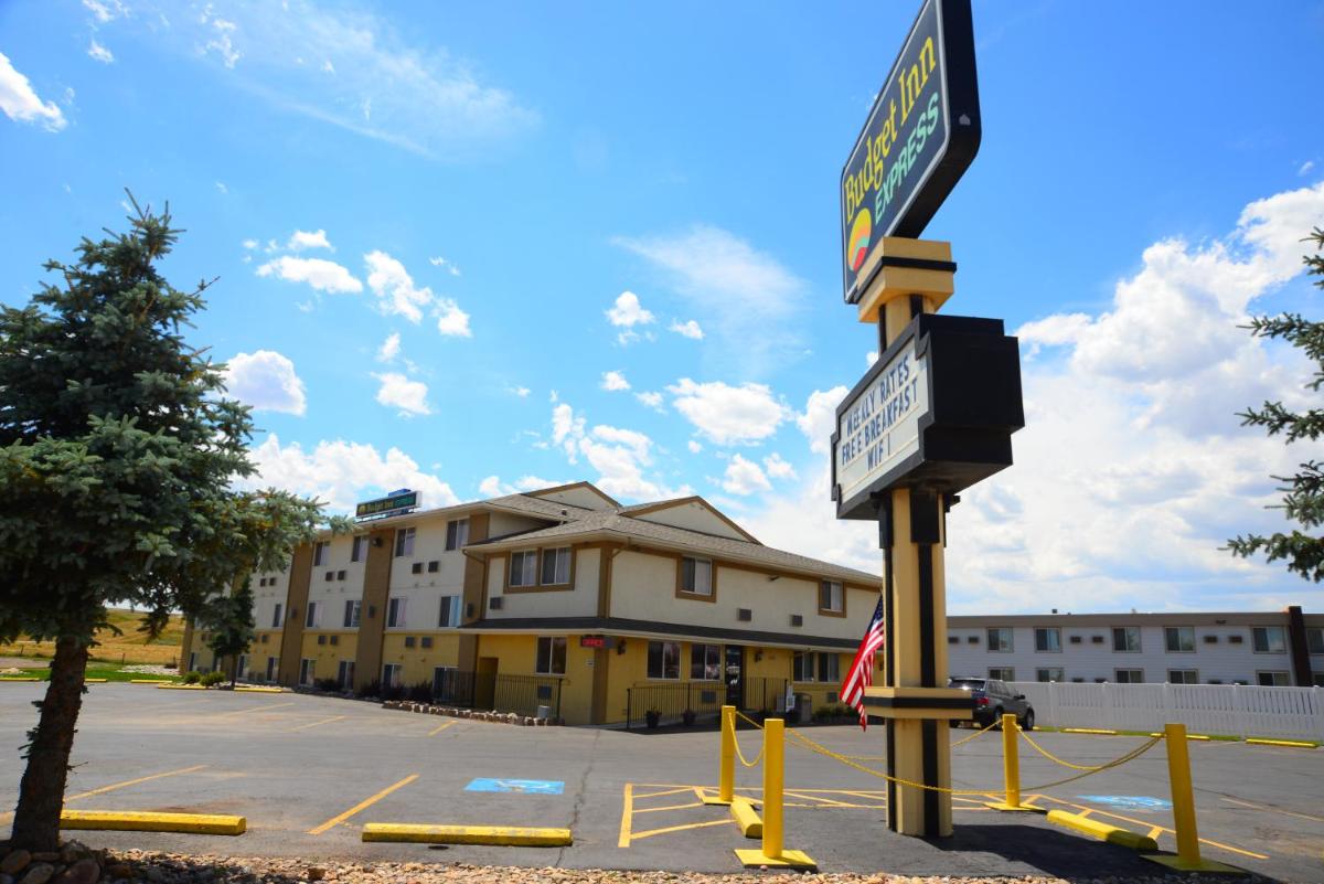 Budget Inn Express - Housity