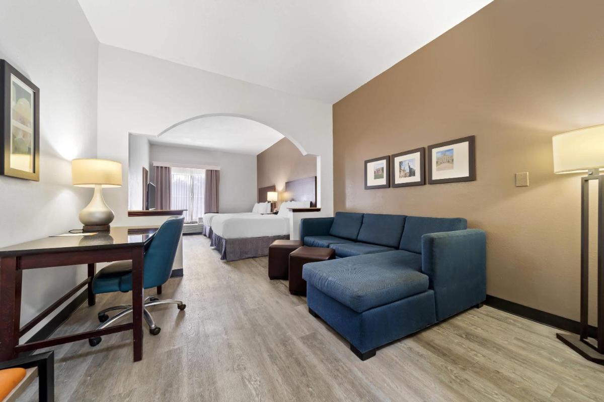 Comfort Suites Milledgeville - Housity