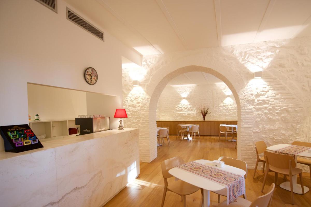 Rosso Porpora - Housity