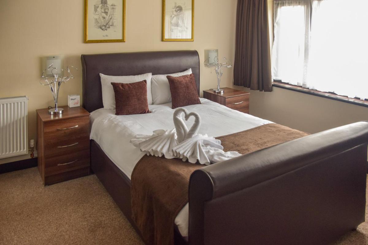 Europa Gatwick Hotel & Spa - Housity