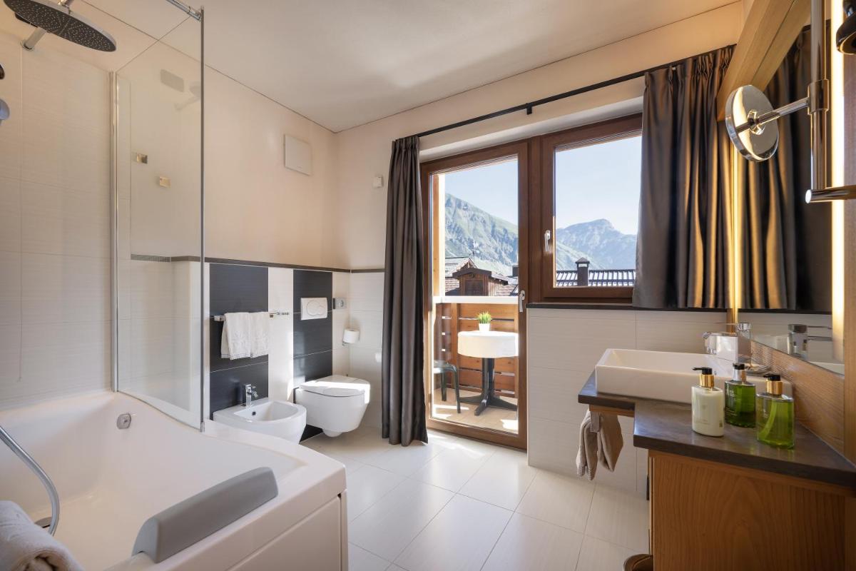 MOTA hotel - Housity