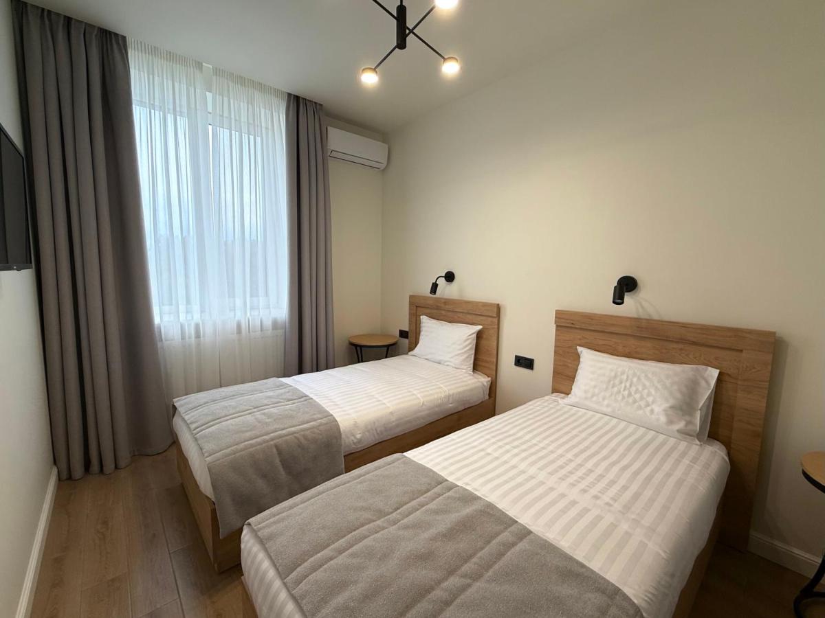 Farmer`s Hotel - Housity