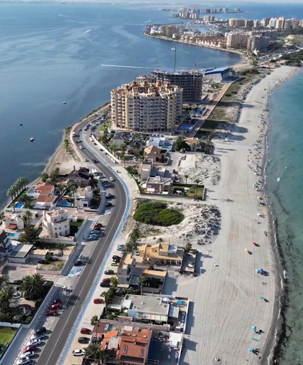 La Manga - Playa Príncipe - Un dormitorio - Housity