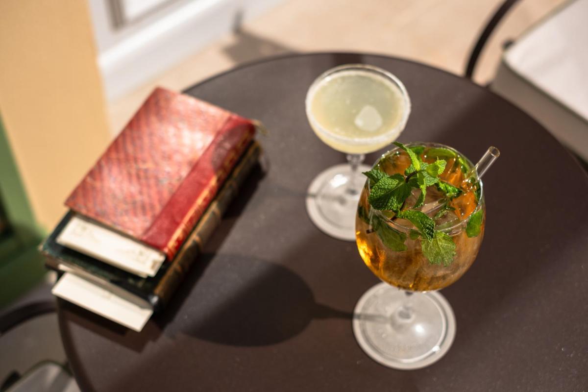 Boissons dans l'établissement Hôtel Les Lumières - Relais & Châteaux