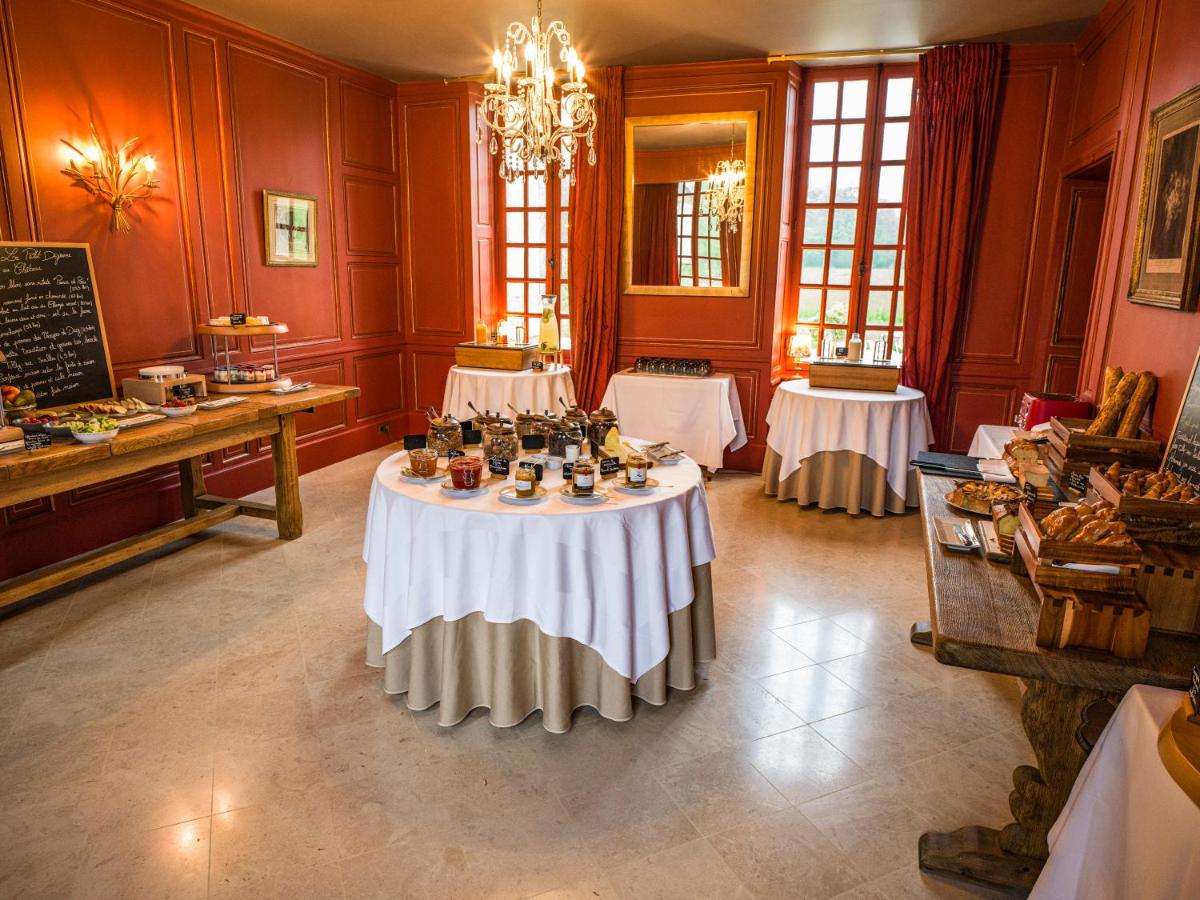 Nourriture dans l'hôtel ou à proximité