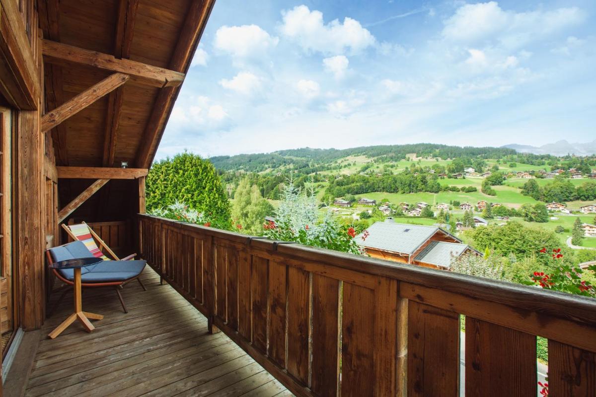 Vue générale sur la montagne ou vue sur la montagne depuis l'hôtel