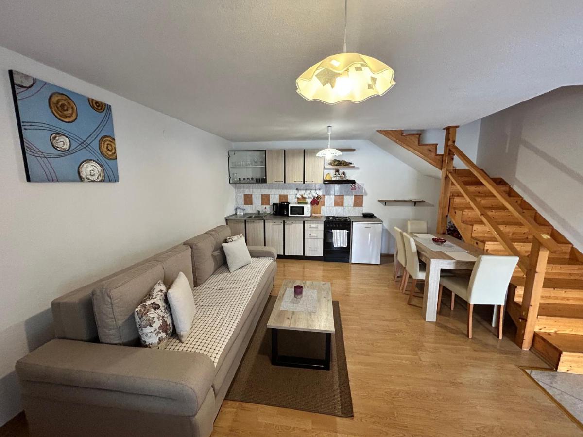 Apartments Pavlić - Housity