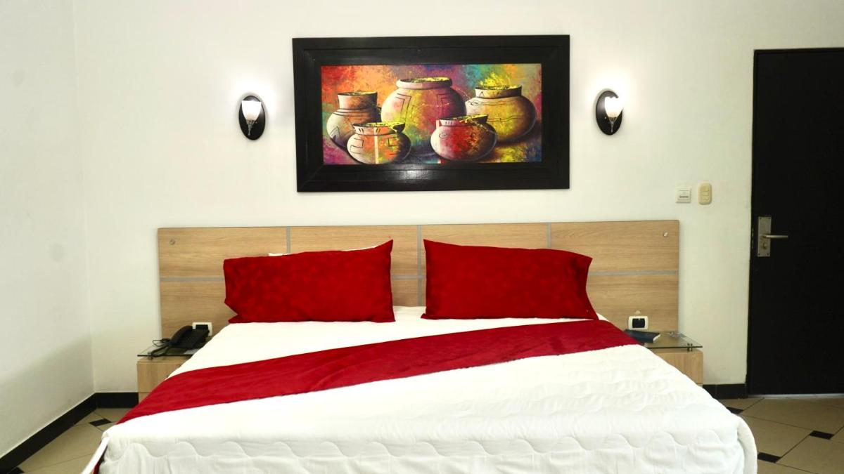 Gran Hotel Internacional Sanbara - Housity
