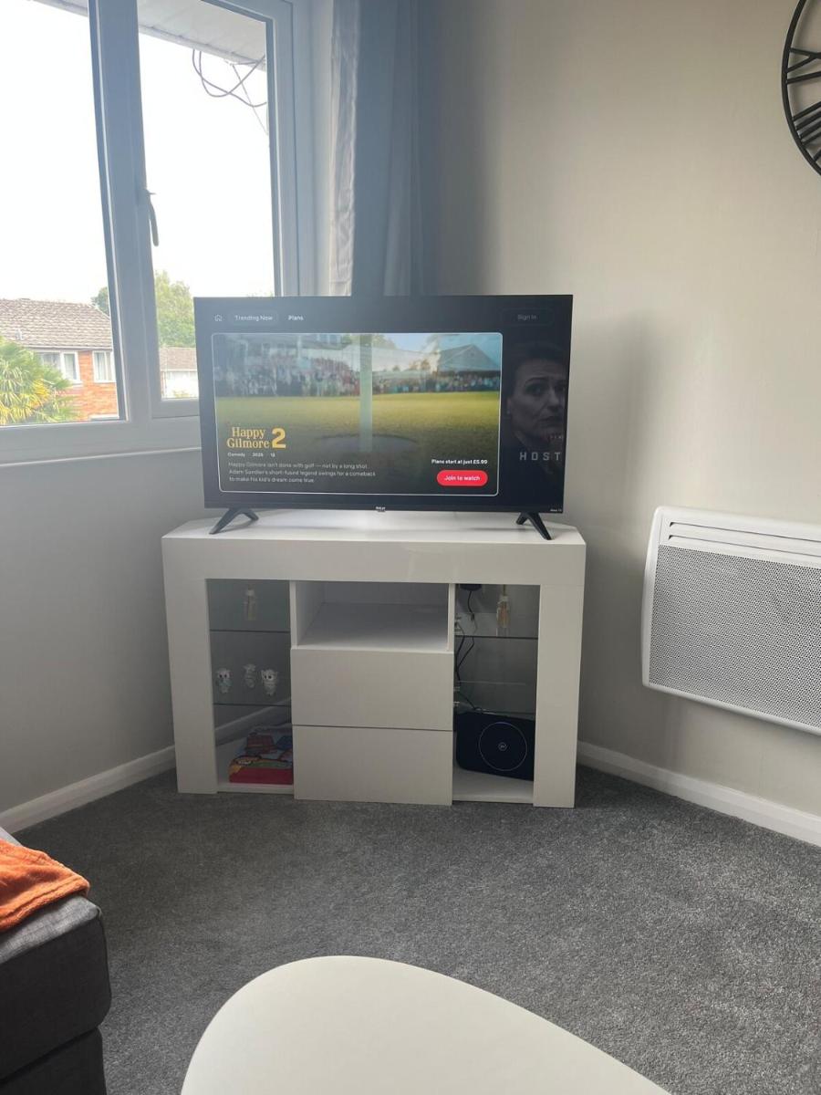 Apartment in Rugeley Trades and Visitors to Cannock Chase - Housity