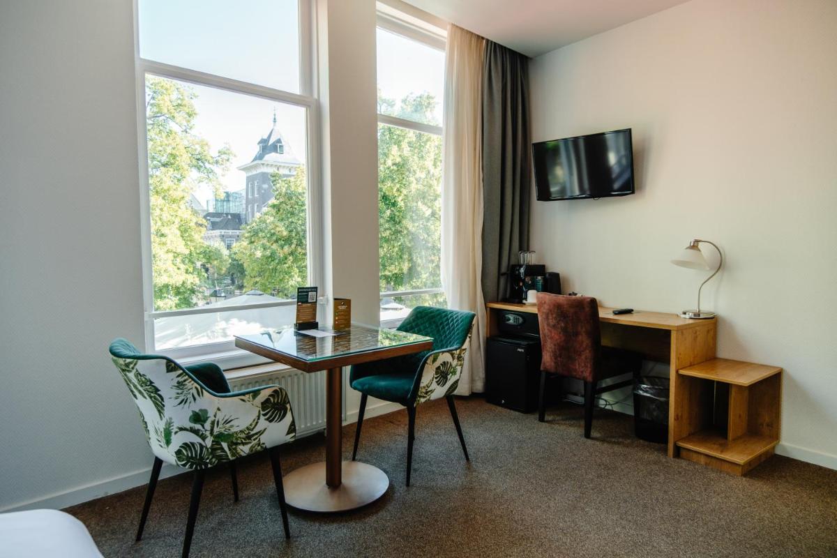 Ambassador City Centre Hotel - Housity