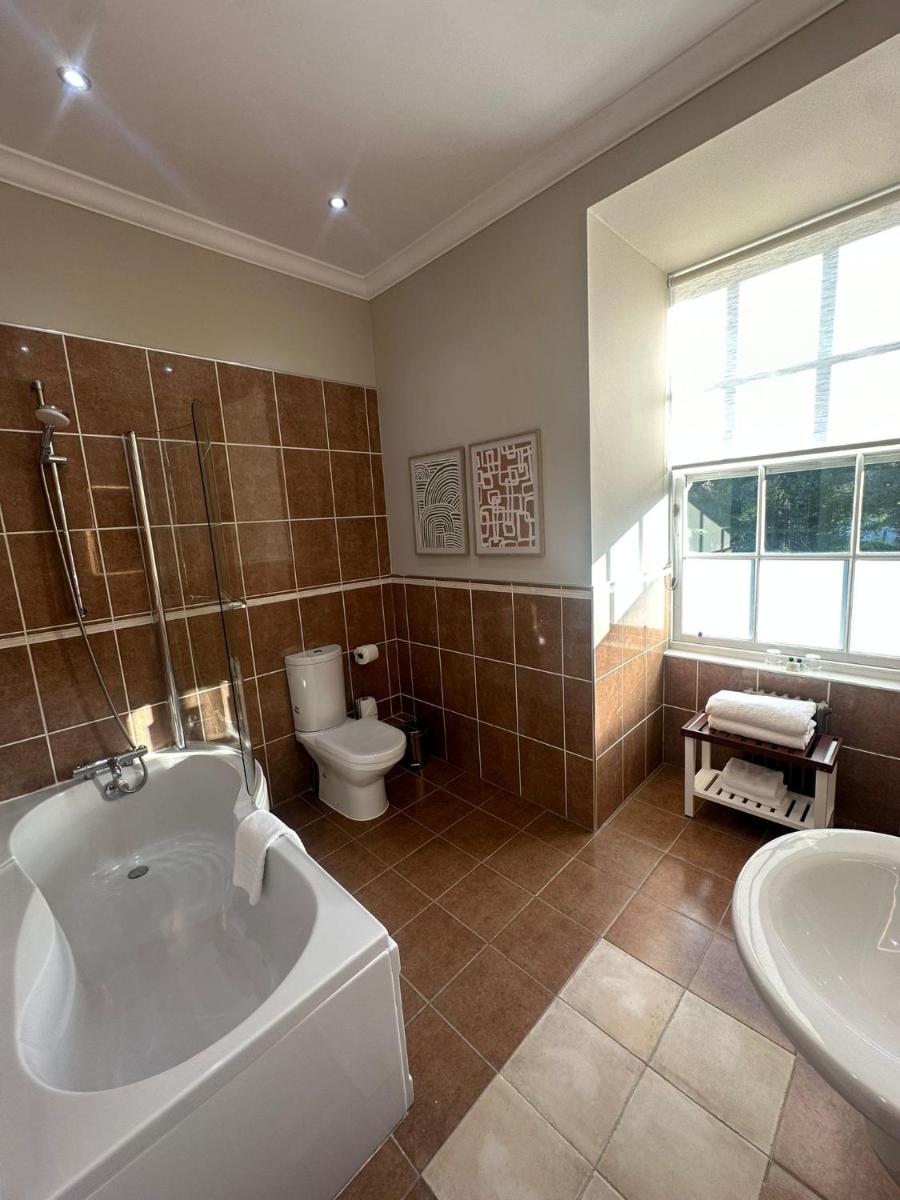 The Tontine Hotel - Housity