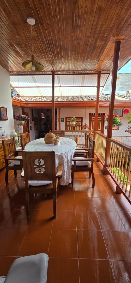 Casa Patrimonial Abejorral - CASA GASAMA - Housity