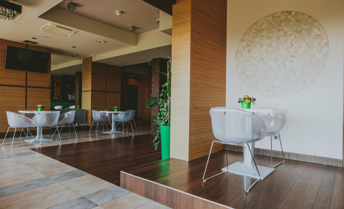 Hotel Radocza Park Business - Housity