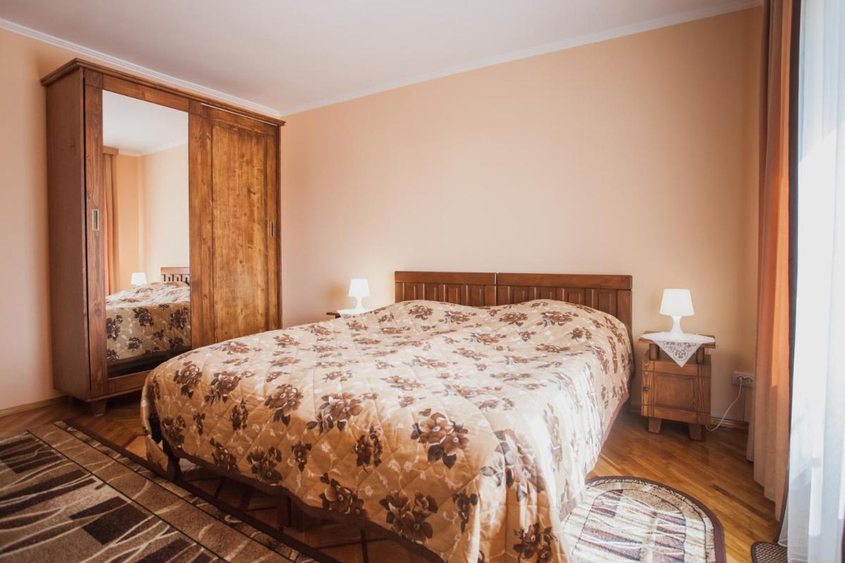 Saxony Dim - Housity
