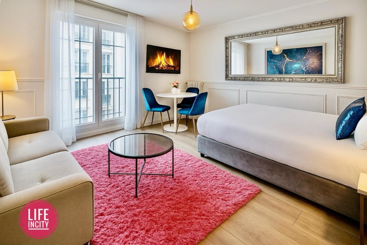 LİFE İNCİTY - PETITE FRANCE by Life Renaissance - Hizvo