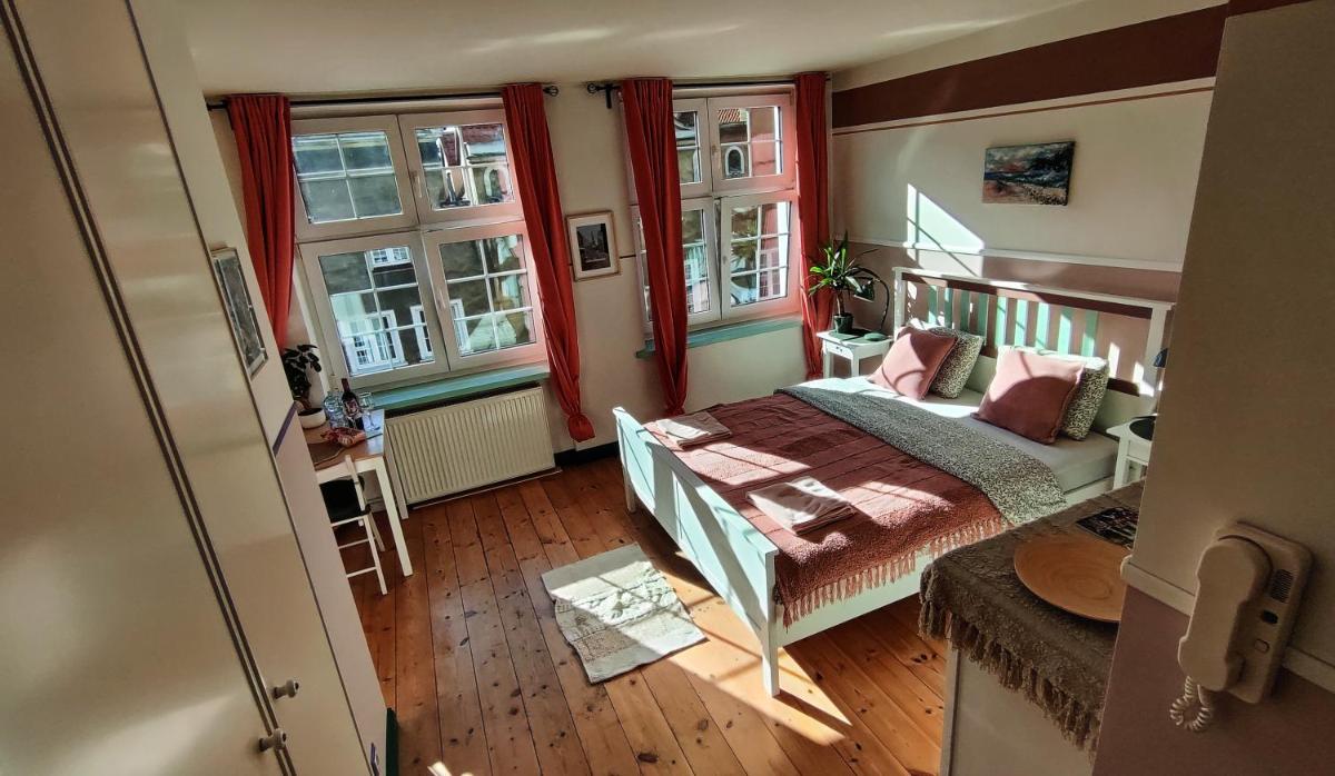 Old Town Apartament next to Bazylika Mariacka - Hizvo