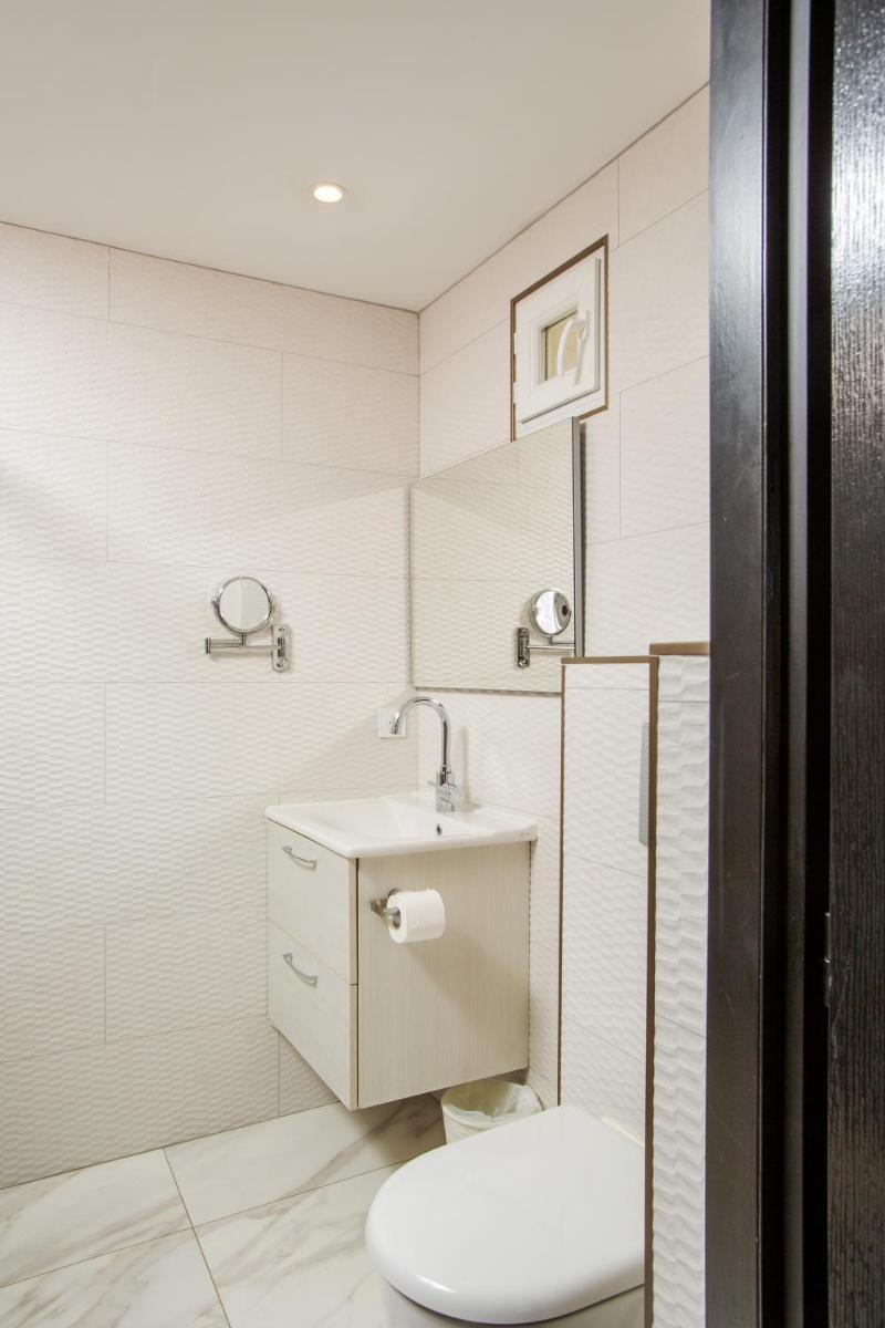 Salle de bains dans l'établissement Hotel La Pietra Restaurant & Spa