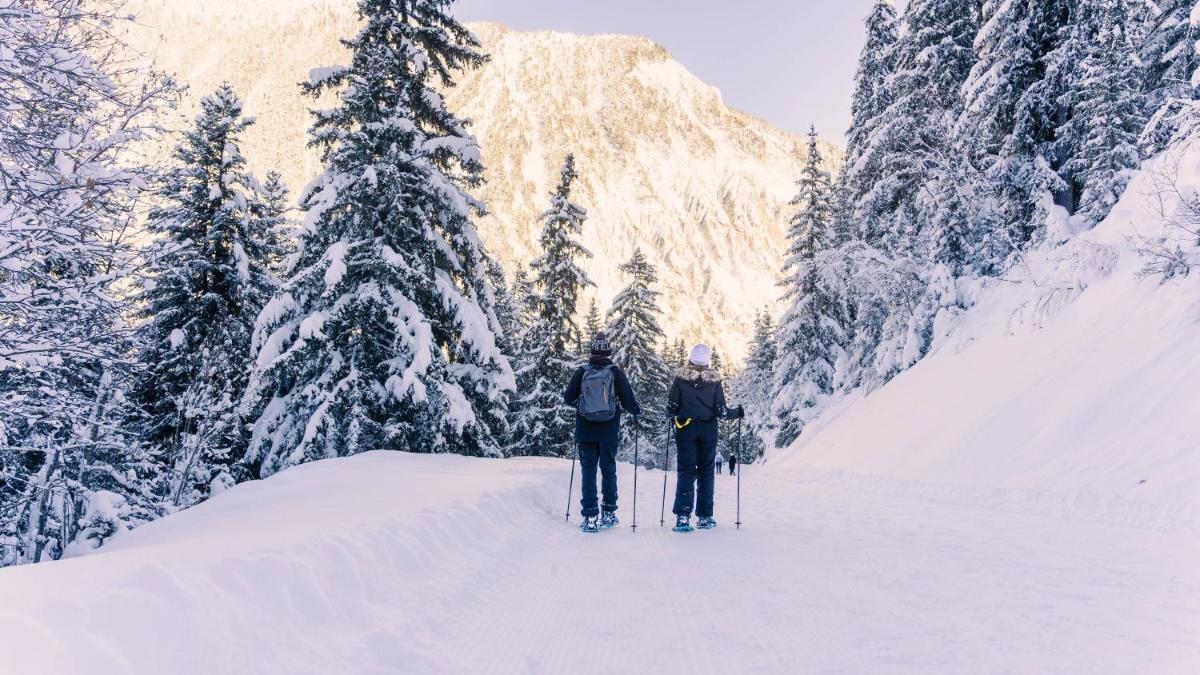 L'établissement Ecrin Blanc Resort Courchevel - Aquapark en hiver