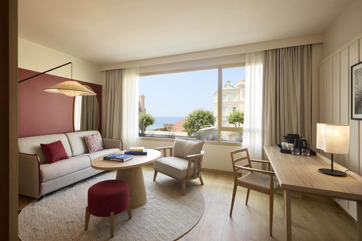 Coin salon dans l'établissement Le Talaia Hôtel & Spa Biarritz - MGallery Collection