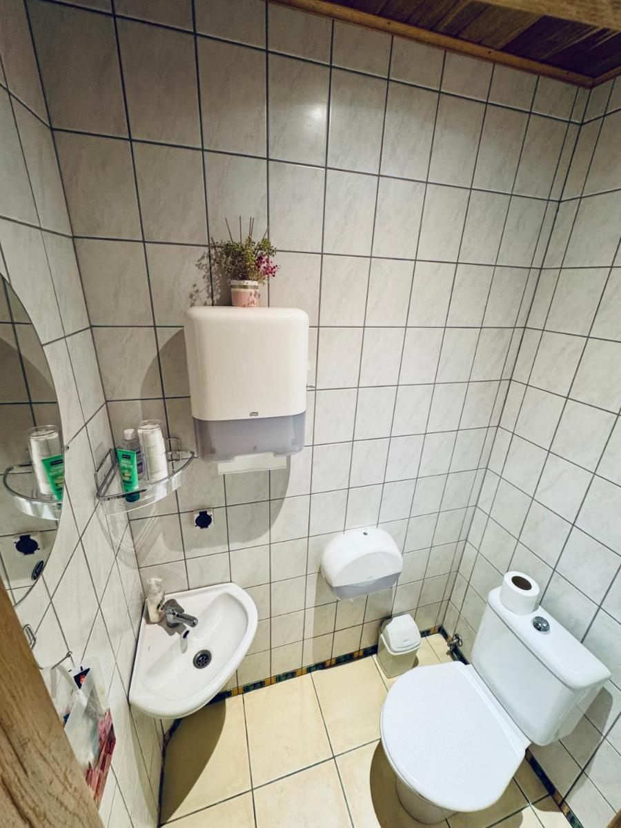 Hunters Lounge Apartments - Housity