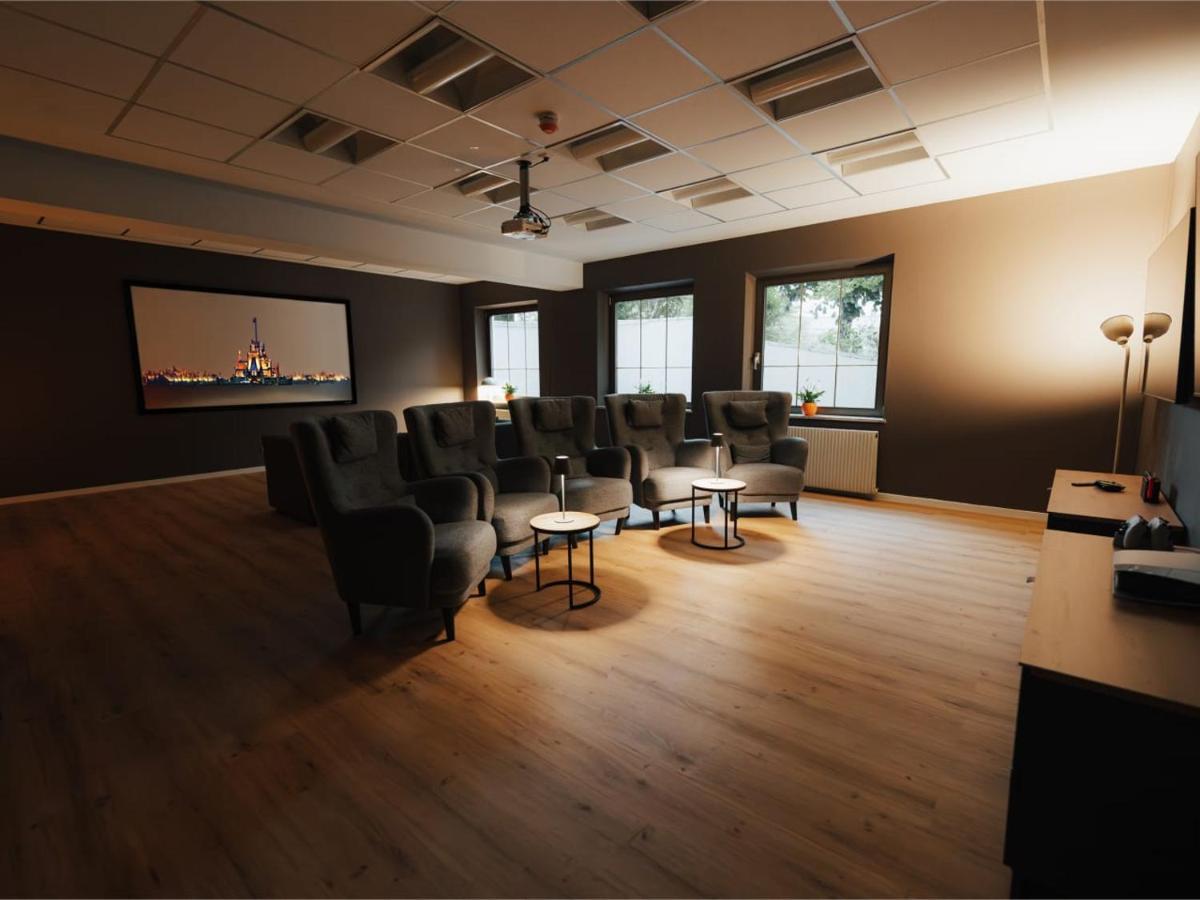 Hotel Zum Stern - Skibus direkt vor dem Hotel, Bergbahnen inklusive im Sommer 2025 - Housity