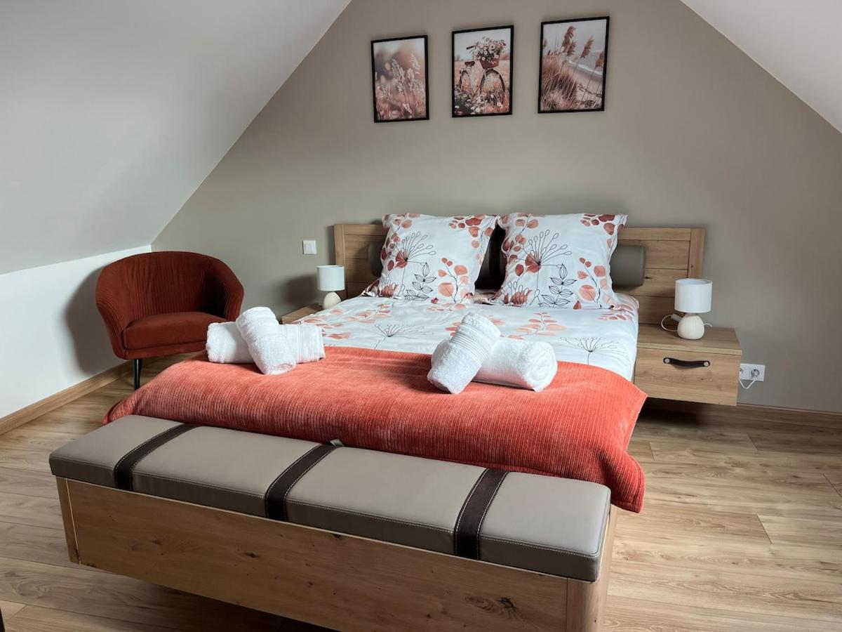 Le Douet Accommodation Vicq-sur-Mer - Housity