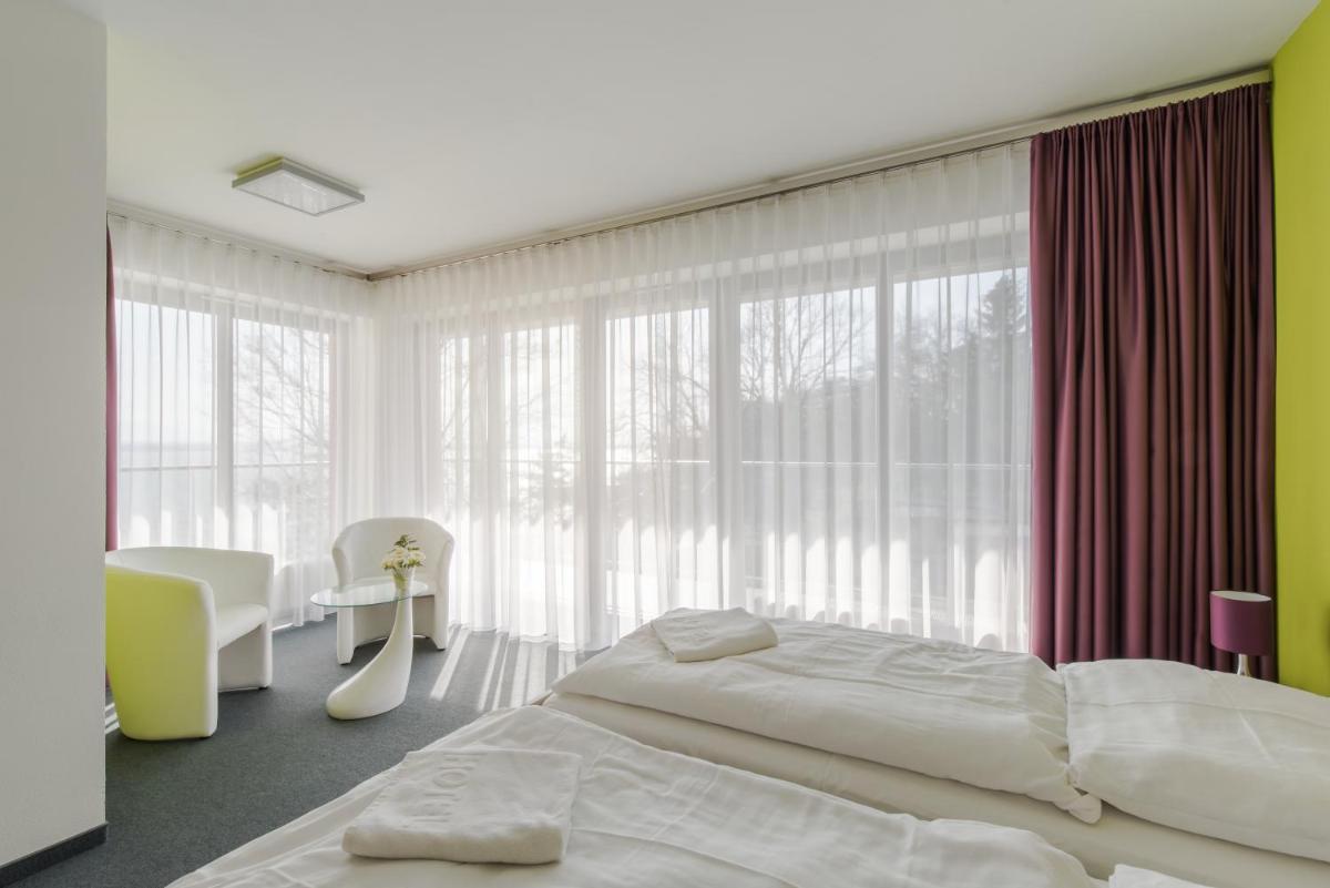 Ośrodek Wypoczynkowy Rybak - Housity