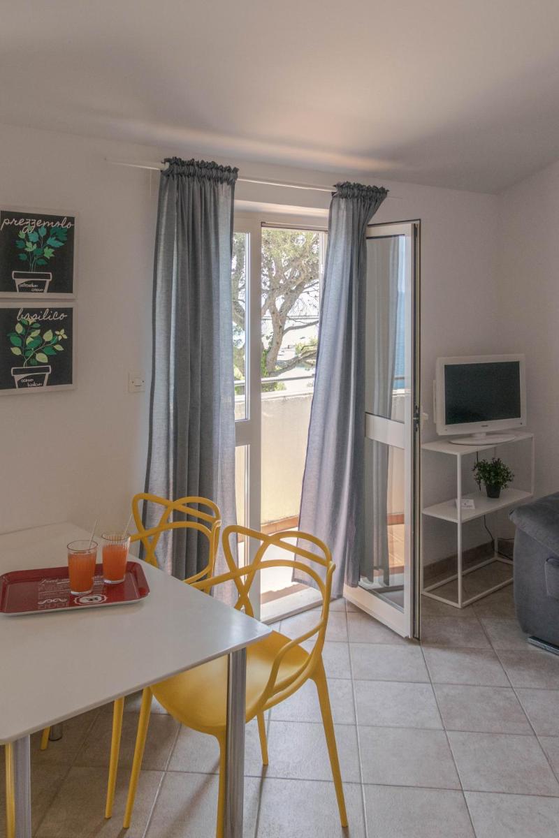 Apartments Maestral - Housity