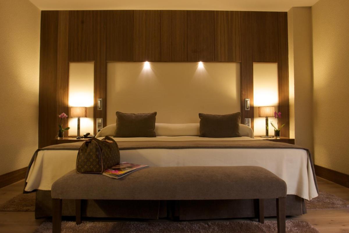 Gran Hotel Balneario De Puente Viesgo - Housity