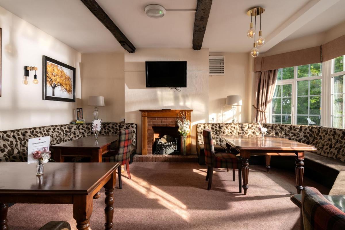 The Cathedral Hotel - Housity