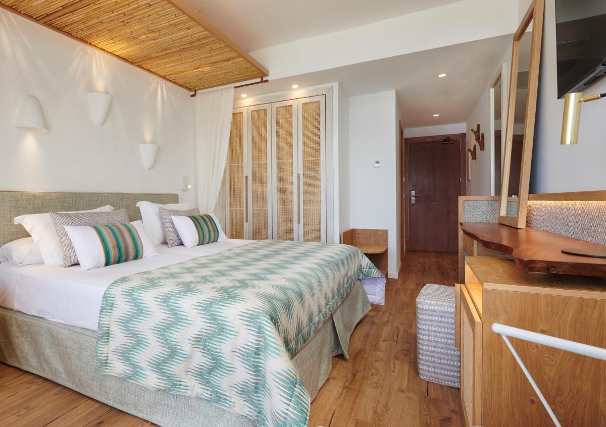 Cama o camas de una habitación en El Somni Ibiza Dream Hotel by Grupotel