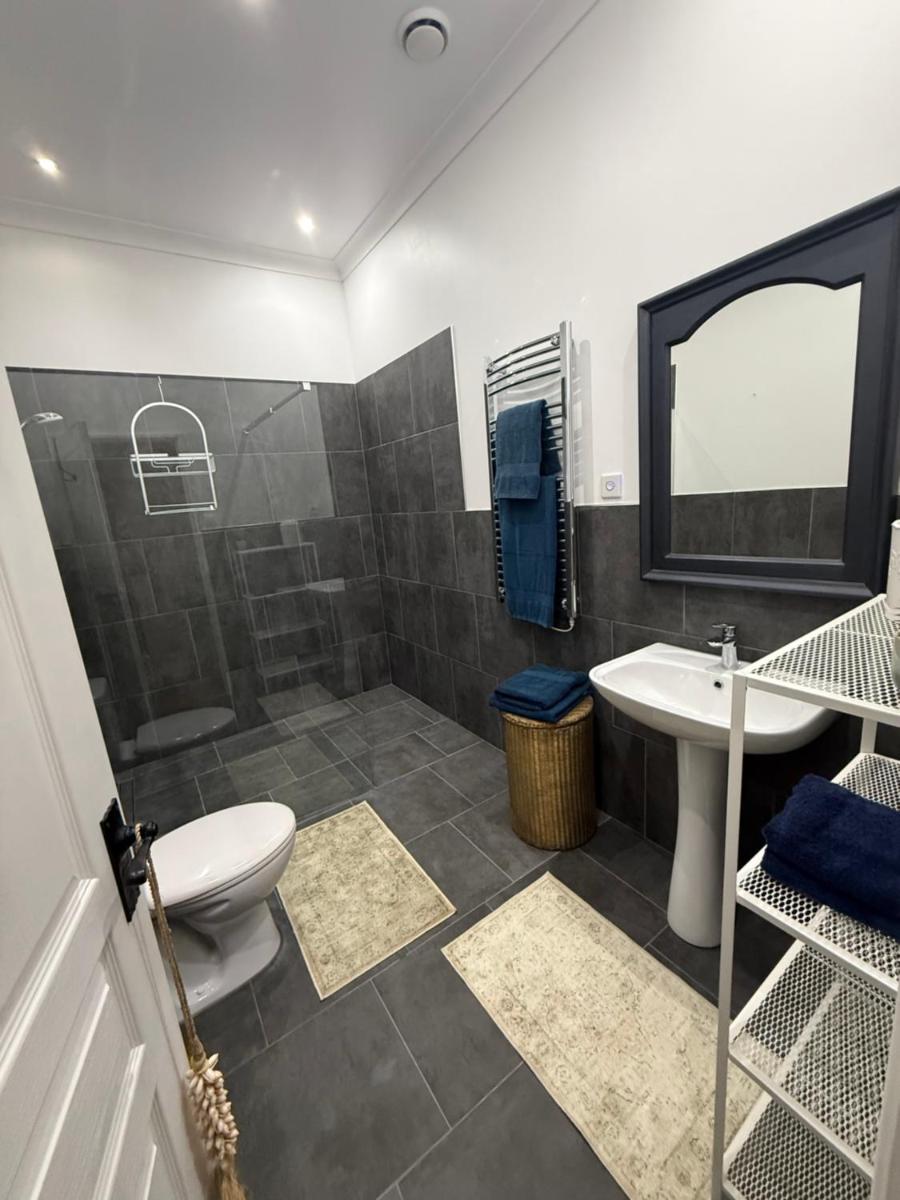 Le Patio Bleu - Housity