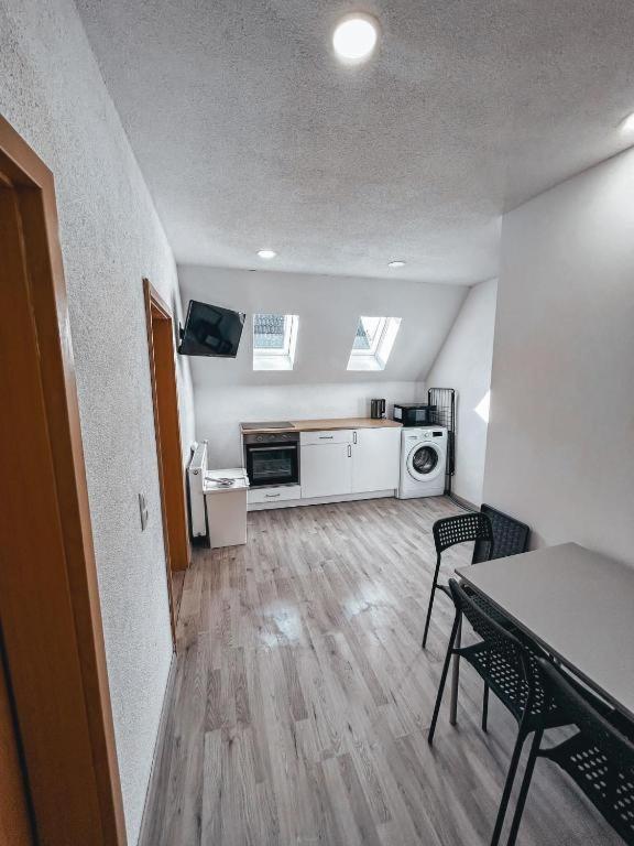 Neuhofen Stay - Housity