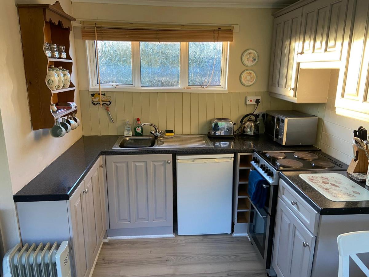 Cromer Coastal Retreat Kings Chalet Park - Housity