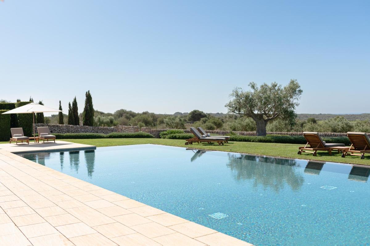 Piscina en o cerca de Torralbenc, a Small Luxury Hotel of the World
